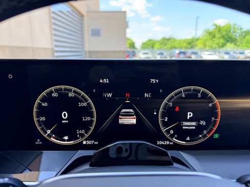Used 2025 INFINITI QX80 Luxe RWD image 19