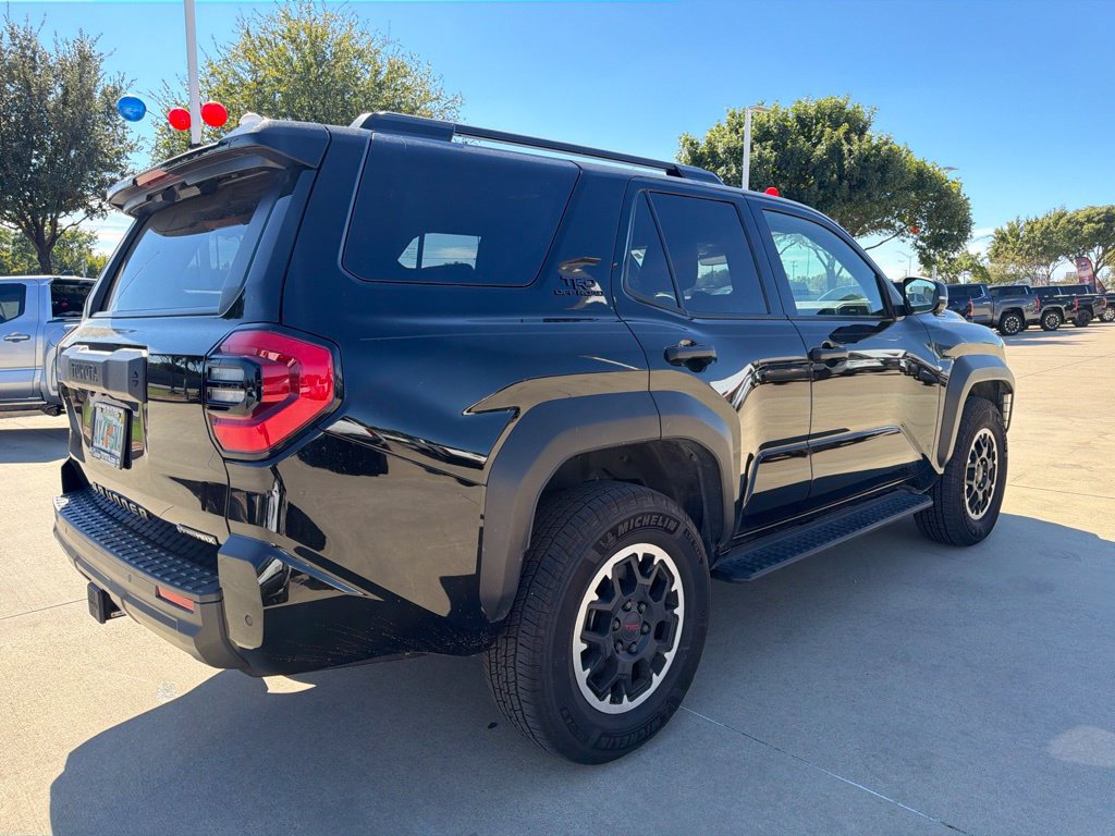 Certified 2025 Toyota 4Runner TRD Off-Road Premium AWD/4WD image 11