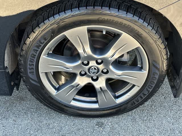 Used 2018 Toyota Sienna SE Premium FWD image 5