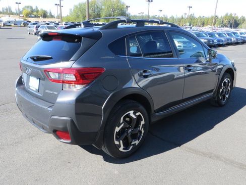 Used 2022 Subaru Crosstrek 2.5i Limited w/ Moonroof Package 1 AWD/4WD image 5