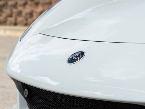 New 2025 Lotus Emira image 9