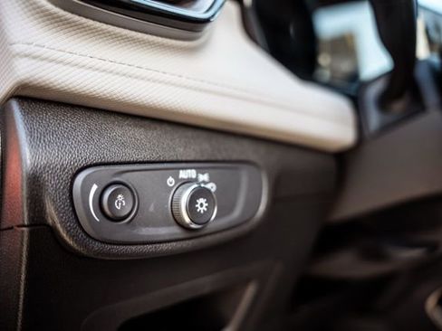 Used 2025 Chevrolet TrailBlazer LT image 25