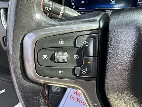 Used 2022 Chevrolet Suburban RST w/ Luxury Package image 23