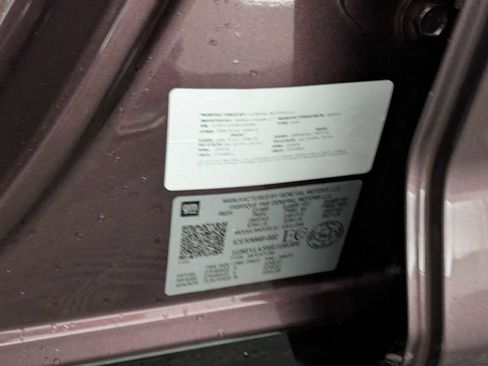 Used 2024 Chevrolet Traverse RS image 35