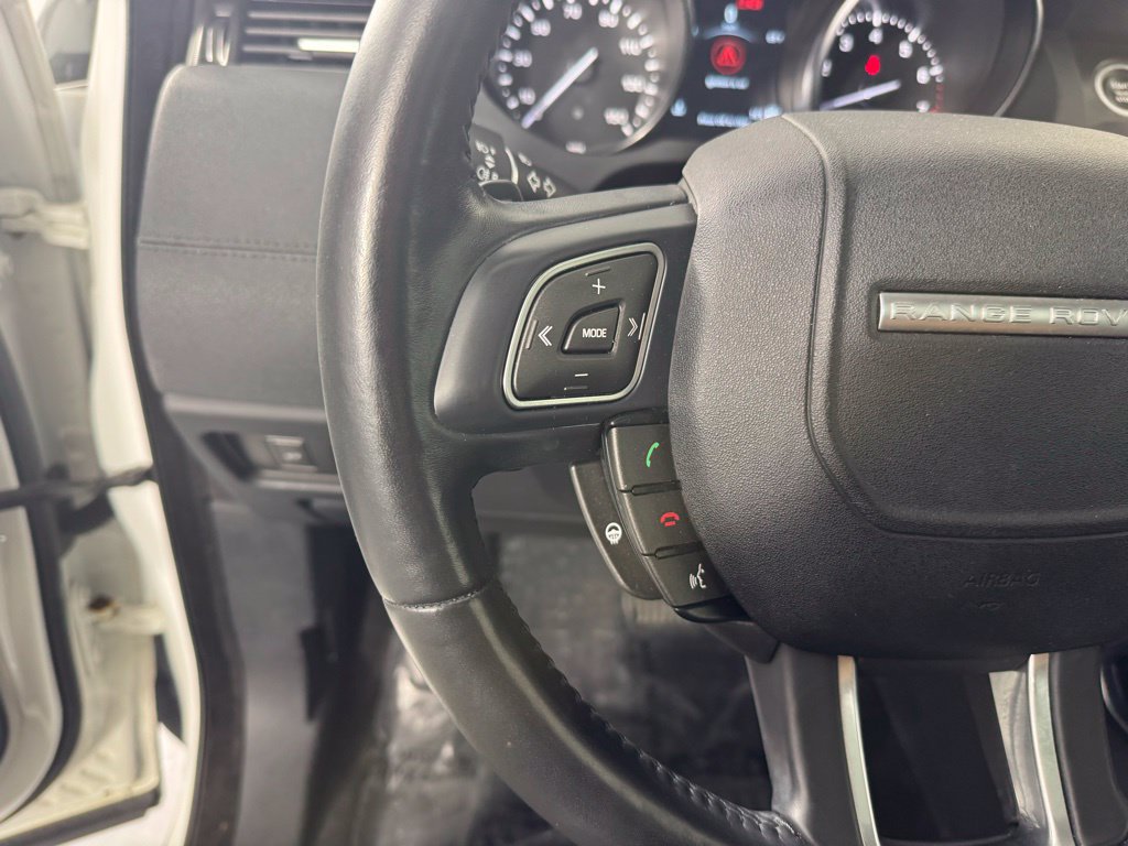 Used 2019 Land Rover Range Rover Evoque SE AWD/4WD image 18