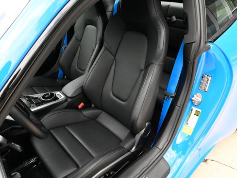Used 2024 Porsche 911 Carrera S w/ Sportdesign Package RWD image 18