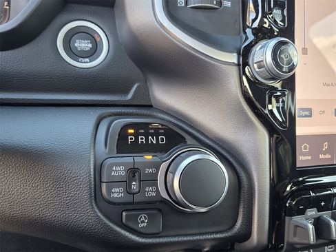 New 2026 RAM 1500 4x4 Crew Cab image 20