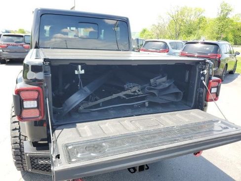 Used 2022 Jeep Gladiator Overland w/ Popular Equipment Package AWD/4WD image 10