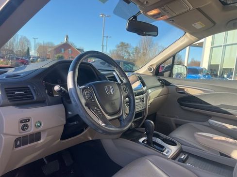 Certified 2017 Honda Pilot EX-L image 12