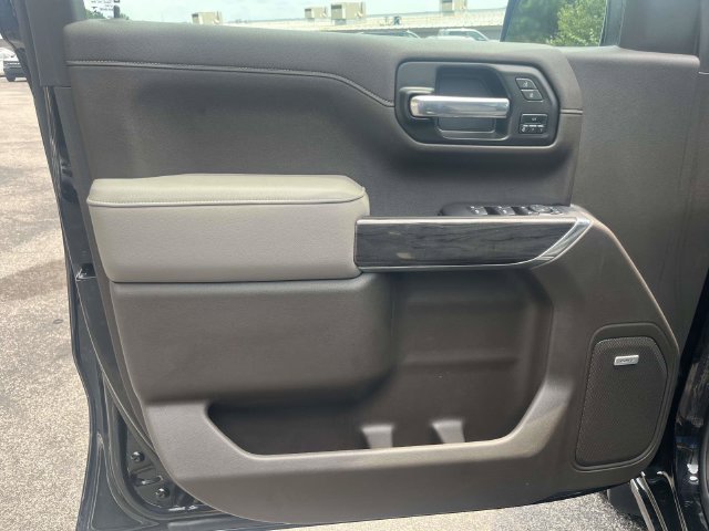 Used 2021 Chevrolet Silverado 1500 LTZ w/ LTZ Convenience Package II AWD/4WD image 17
