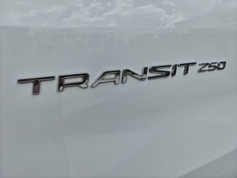 Used 2017 Ford Transit 250 130 Low Roof image 13