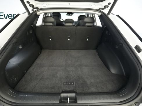 Used 2025 Kia EV6 Wind RWD image 8