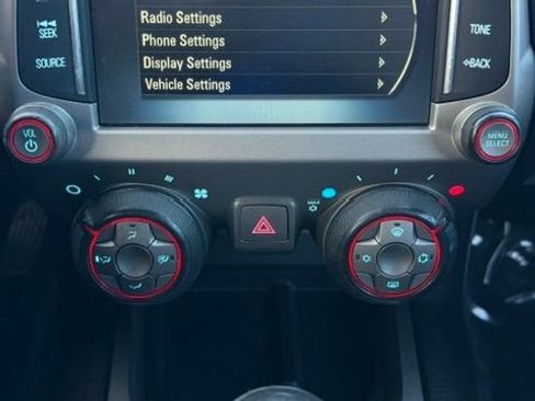 Used 2015 Chevrolet Camaro LT image 33