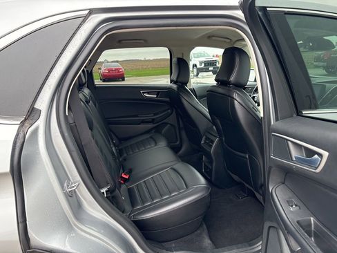 Used 2023 Ford Edge SEL image 15