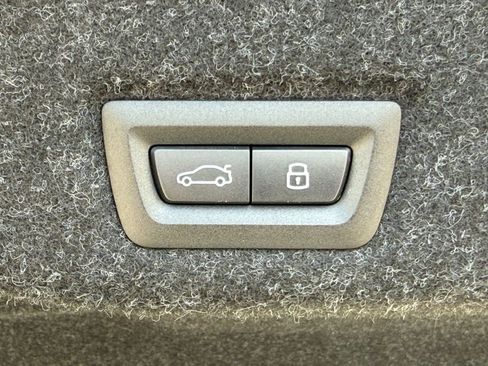 New 2026 BMW 550e xDrive w/ M Sport Professional Package image 16