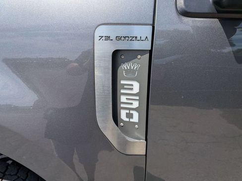 Used 2022 Ford F350 XLT w/ XLT Premium Package AWD/4WD image 9
