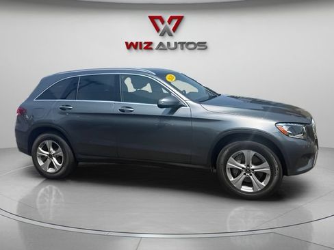 Used 2018 Mercedes-Benz GLC 300 4MATIC image 6