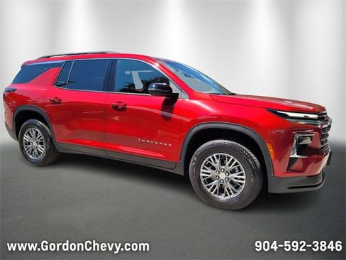 New 2025 Chevrolet Traverse LT image 10