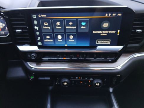 Used 2023 Chevrolet Silverado 1500 LT Trail Boss w/ Convenience Package II image 8