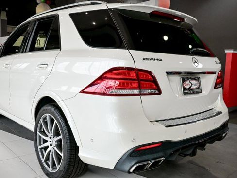 Used 2017 Mercedes-Benz GLE 63 AMG AMG GLE 63, Premium III Pkg, A w/ Premium 3 Package image 12