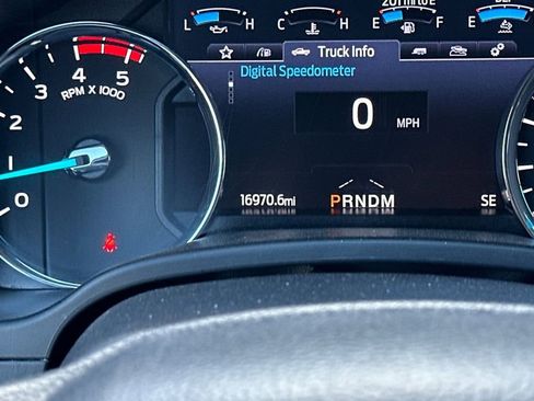 Used 2020 Ford F350 Lariat w/ Chrome Package image 25