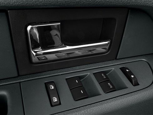 Used 2014 Ford F150 XLT w/ XLT Chrome Package image 17