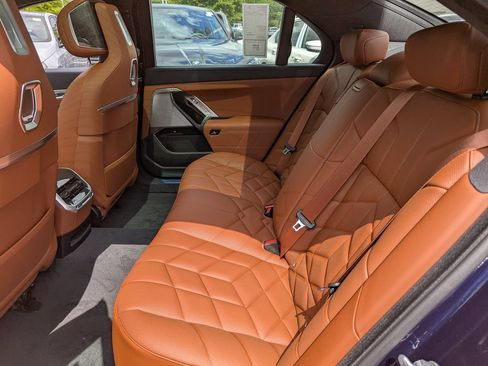 New 2026 BMW 750e xDrive w/ Executive Package AWD/4WD image 39