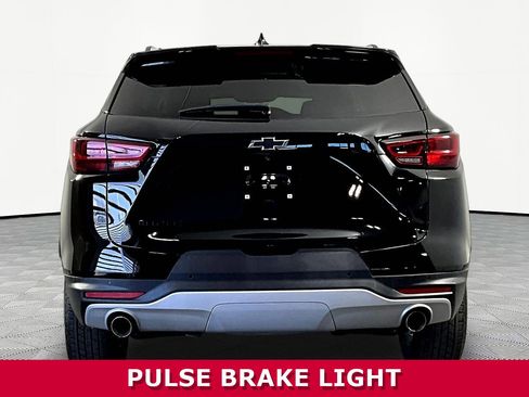 Used 2024 Chevrolet Blazer LT w/ Convenience Package FWD image 5