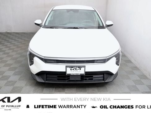 New 2026 Kia K4 FWD image 2