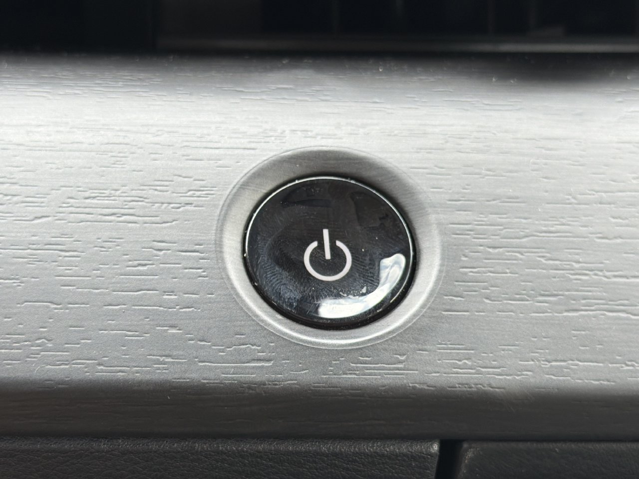 Certified 2023 Nissan Ariya FWD image 8