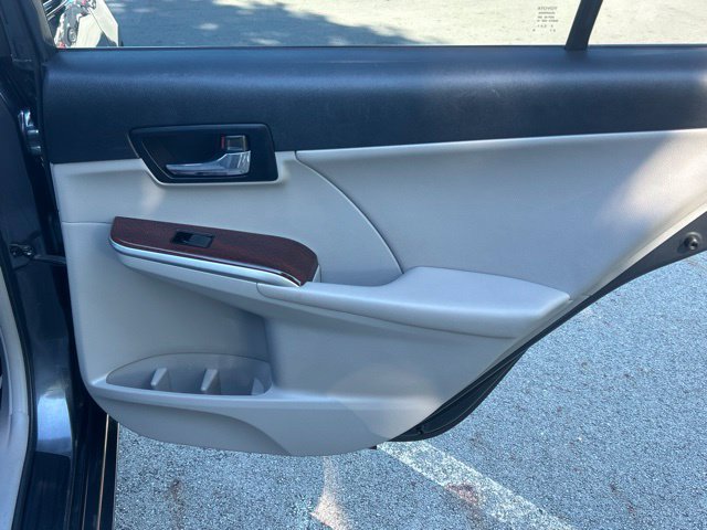 Used 2012 Toyota Camry XLE w/ Leather Pkg FWD image 40