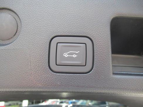 New 2027 GMC Terrain AT4 w/ Convenience Package III AWD/4WD image 34