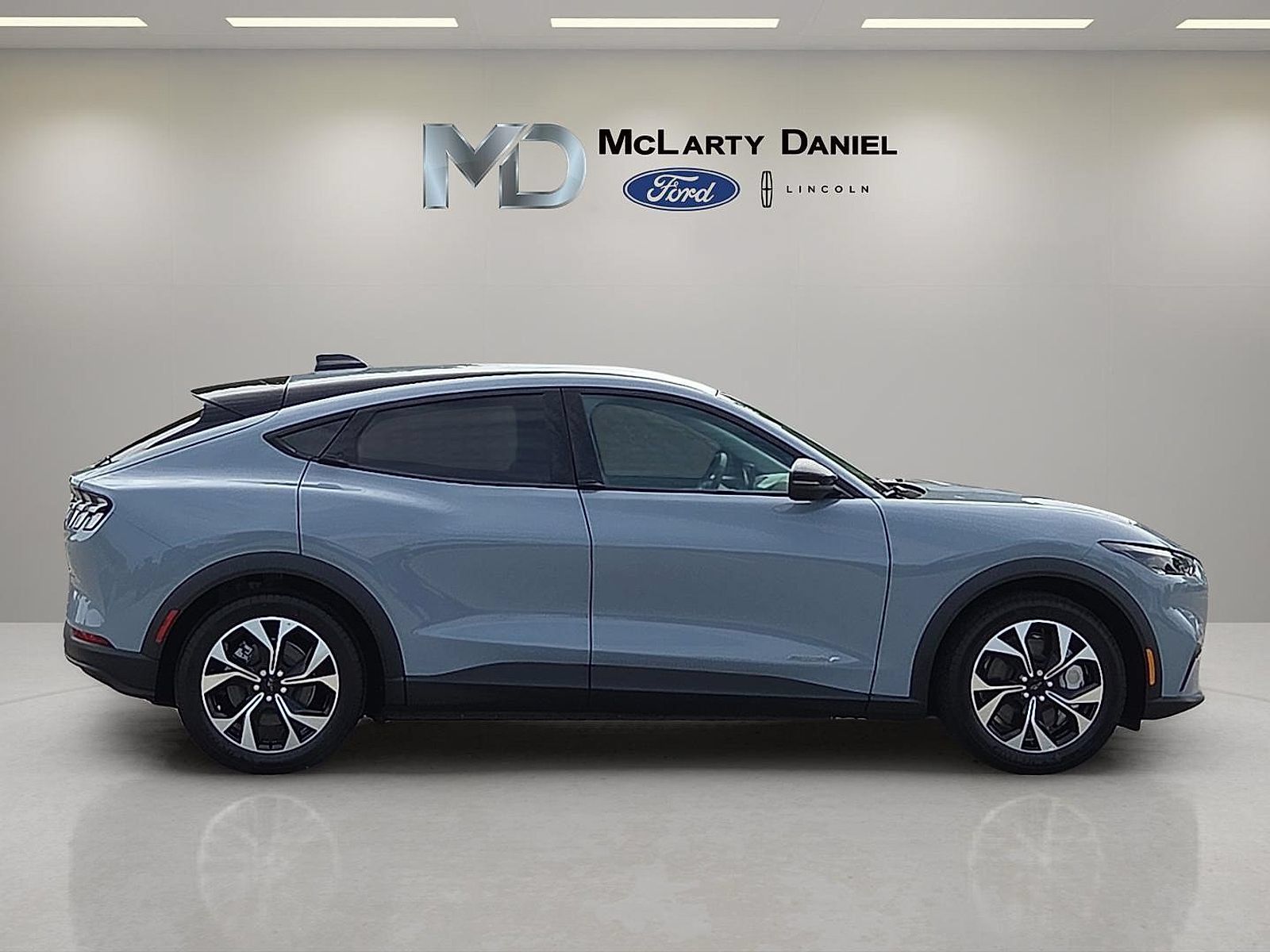 New 2026 Ford Mustang Mach-E Select w/ Comfort Package Lite RWD image 6