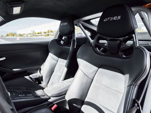 Used 2019 Porsche 911 GT3 RS RWD image 41
