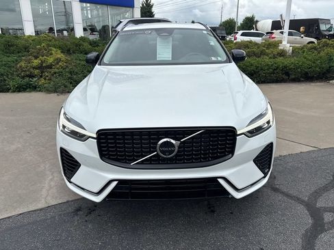 Certified 2025 Volvo XC60 T8 Plus w/ Protection Package Premier AWD/4WD image 3