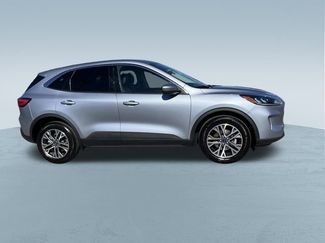 Used 2022 Ford Escape SEL w/ Technology Package video 2