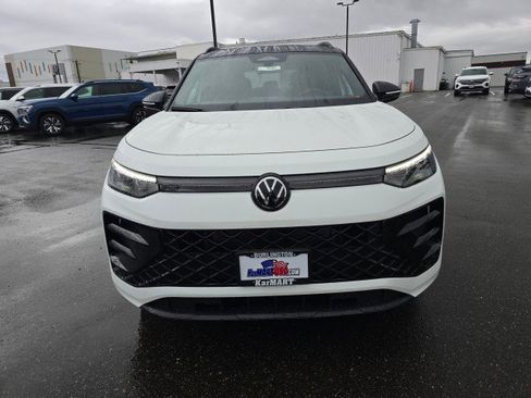 New 2026 Volkswagen Tiguan SE R-Line AWD/4WD image 8