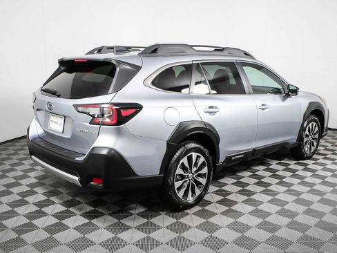 Used 2024 Subaru Outback Limited AWD/4WD image 7