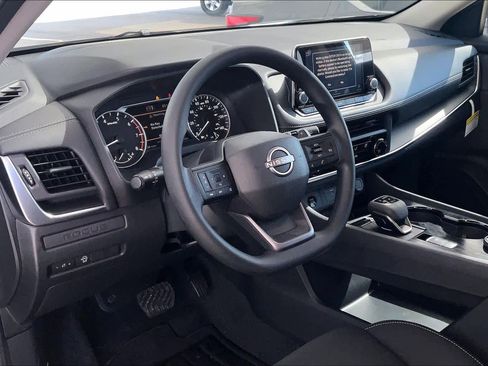 New 2026 Nissan Rogue S image 8