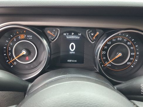 Used 2020 Jeep Wrangler Unlimited Sport AWD/4WD image 22