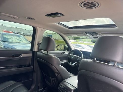 Used 2022 Hyundai Palisade SEL w/ Premium Package FWD image 15