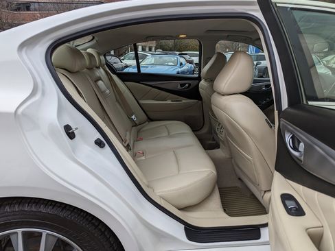 Used 2015 INFINITI Q50 Premium w/ Navigation Package image 32