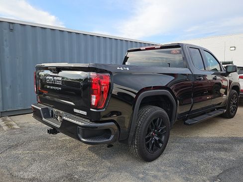 Certified 2024 GMC Sierra 1500 Elevation w/ LPO, Elevation Black Package AWD/4WD image 8