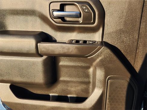 Used 2020 Chevrolet Silverado 1500 Custom w/ Custom Value Package image 22