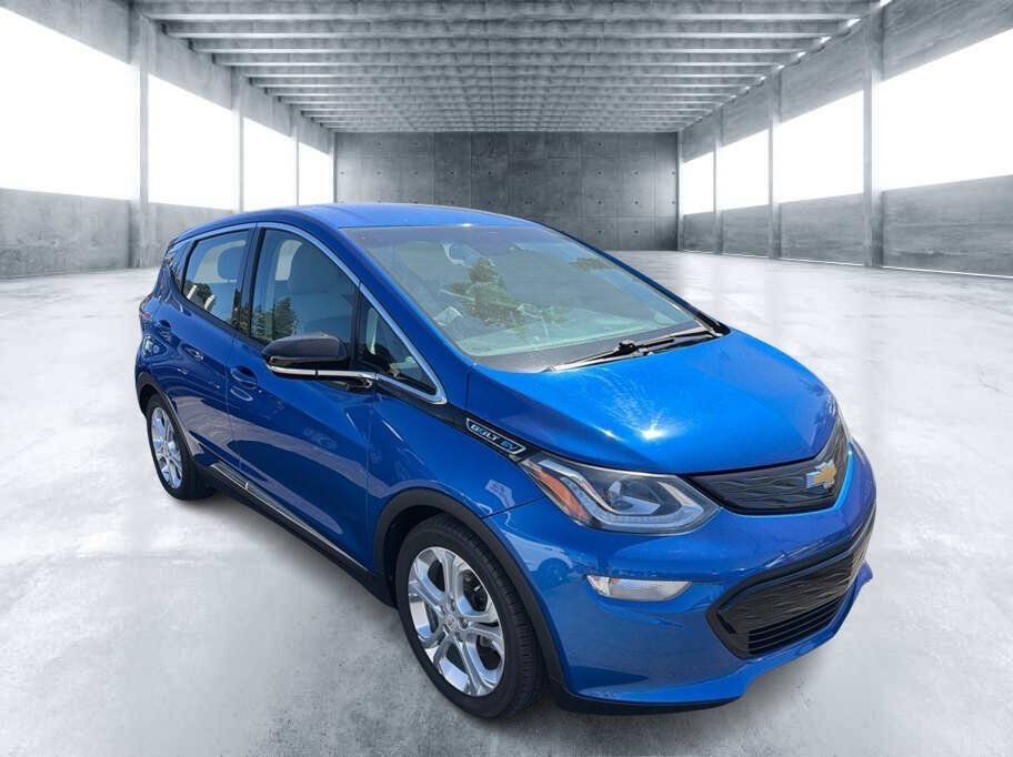 Used 2021 Chevrolet Bolt LT FWD image 2