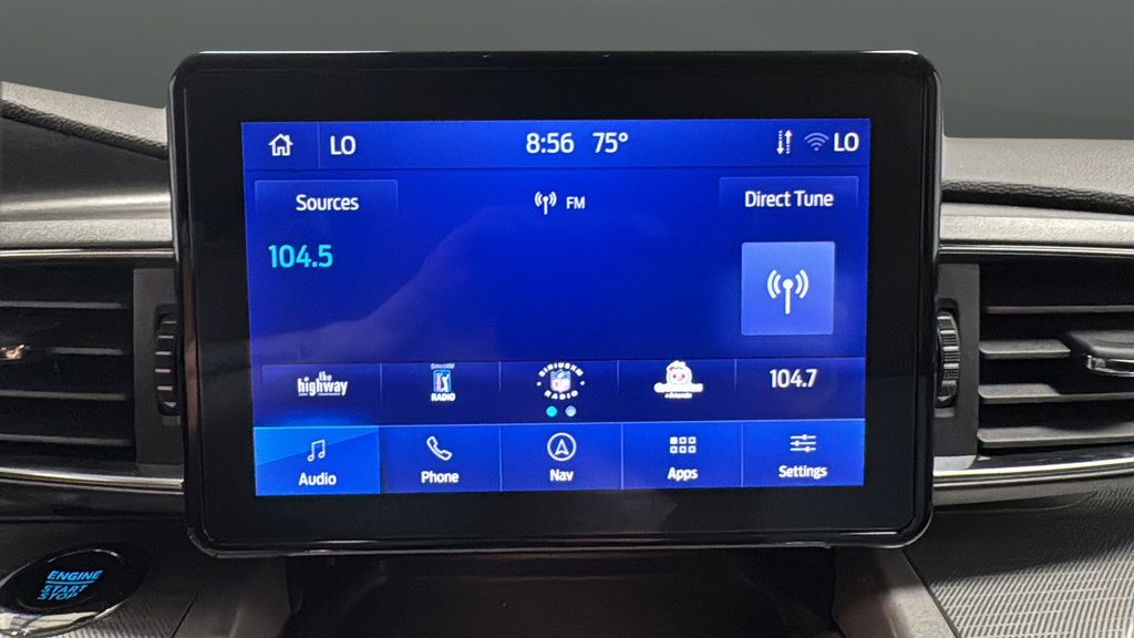 Used 2023 Ford Explorer XLT w/ Equipment Group 202A AWD/4WD image 32