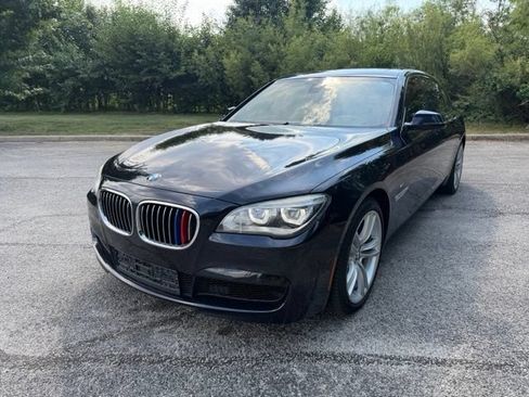 Used 2014 BMW 750Li xDrive AWD/4WD image 7