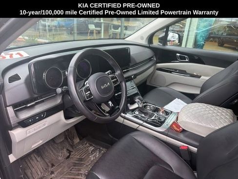 Certified 2024 Kia Carnival EX image 16