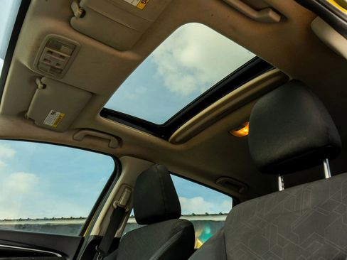 Used 2015 Honda Fit EX image 11