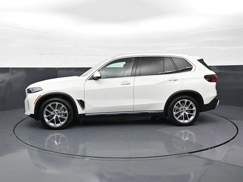 Used 2026 BMW X5 xDrive40i w/ Premium Package AWD/4WD image 8